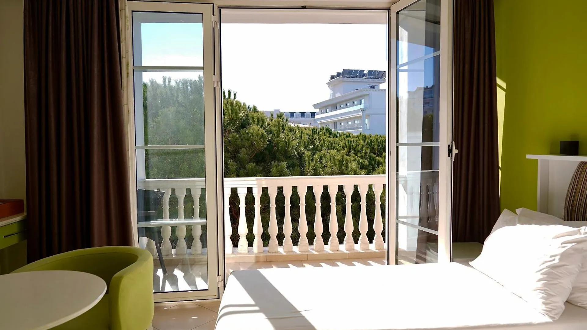 Hotel Monaco & Garden Golem   Golem (Tirana)